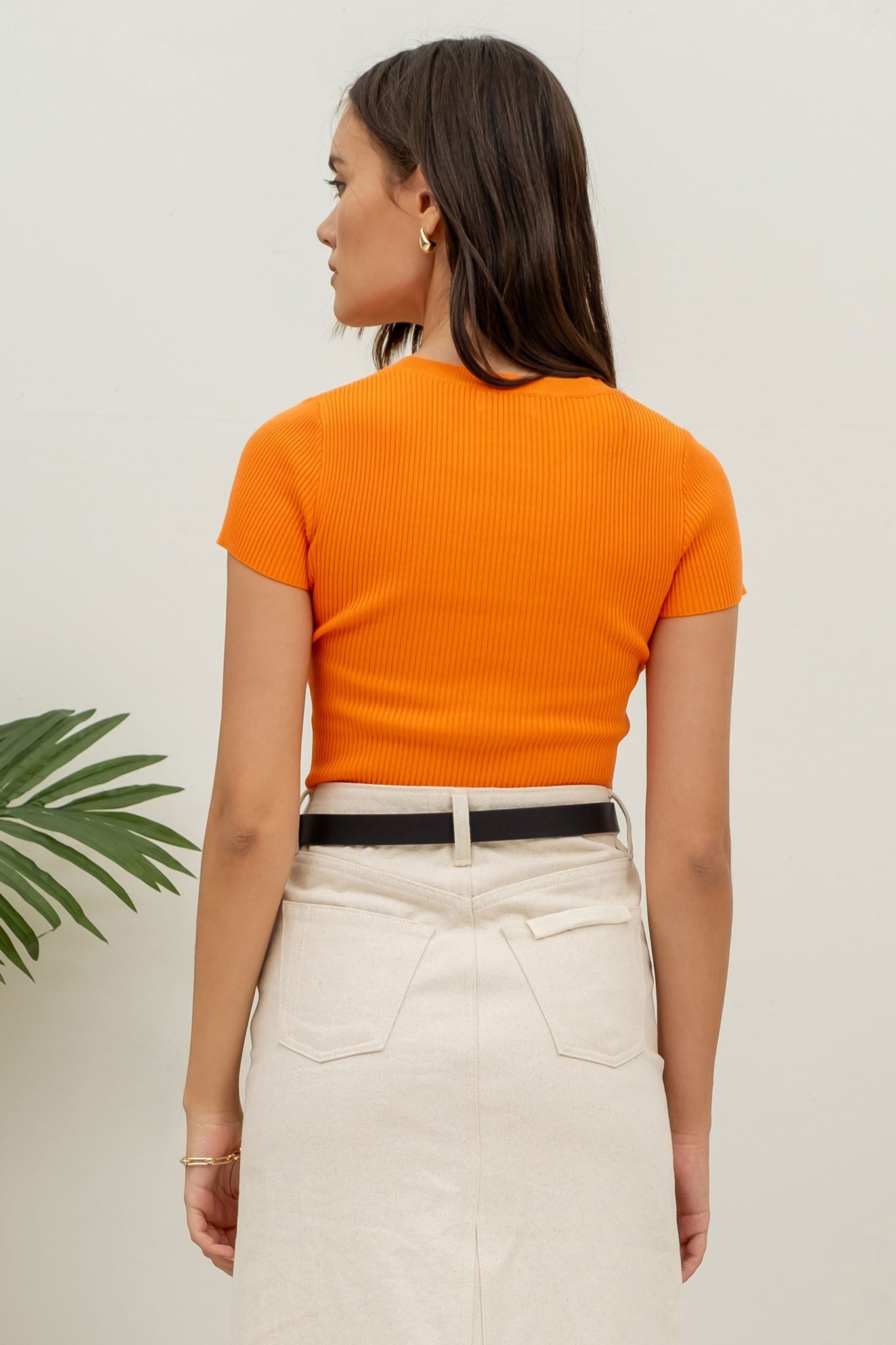 Apparel- The Workshop Scoop Neck Ribbed Fitted Tee