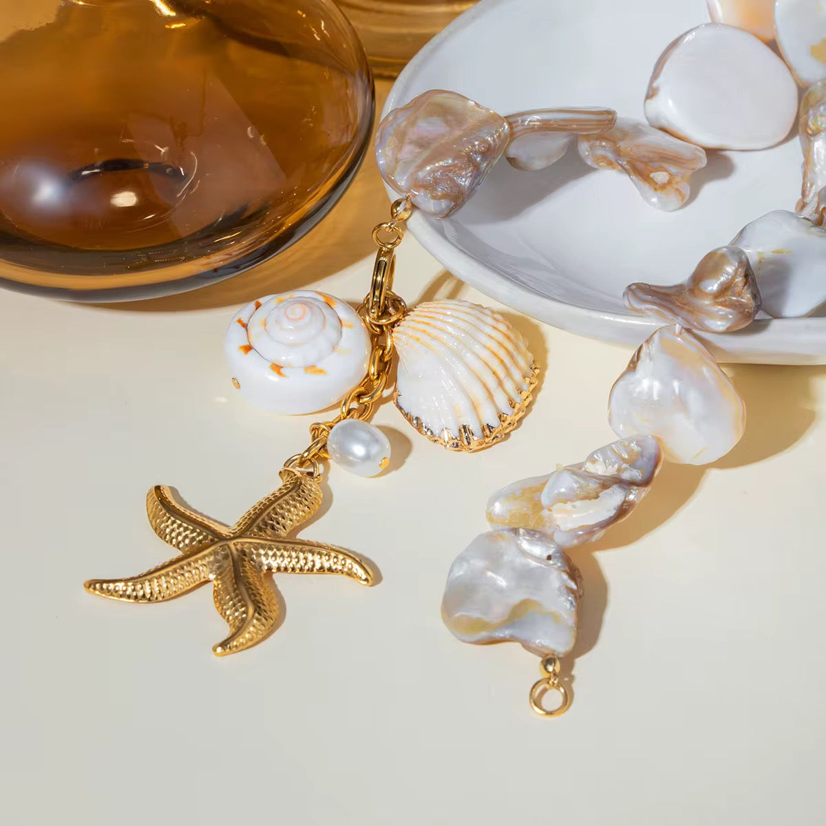 Necklaces- M&E Bling Natural Shell Starfish Statement Necklace