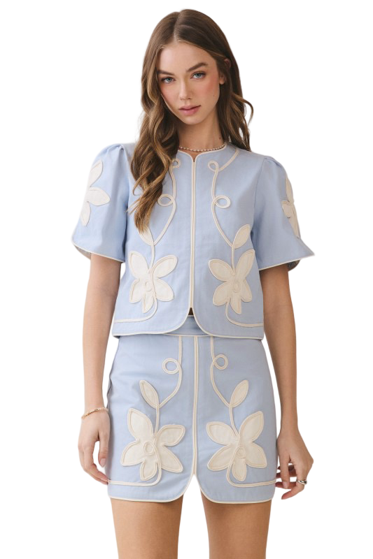 TCEC Appliqué Floral Short Puff Sleeve Structure Top