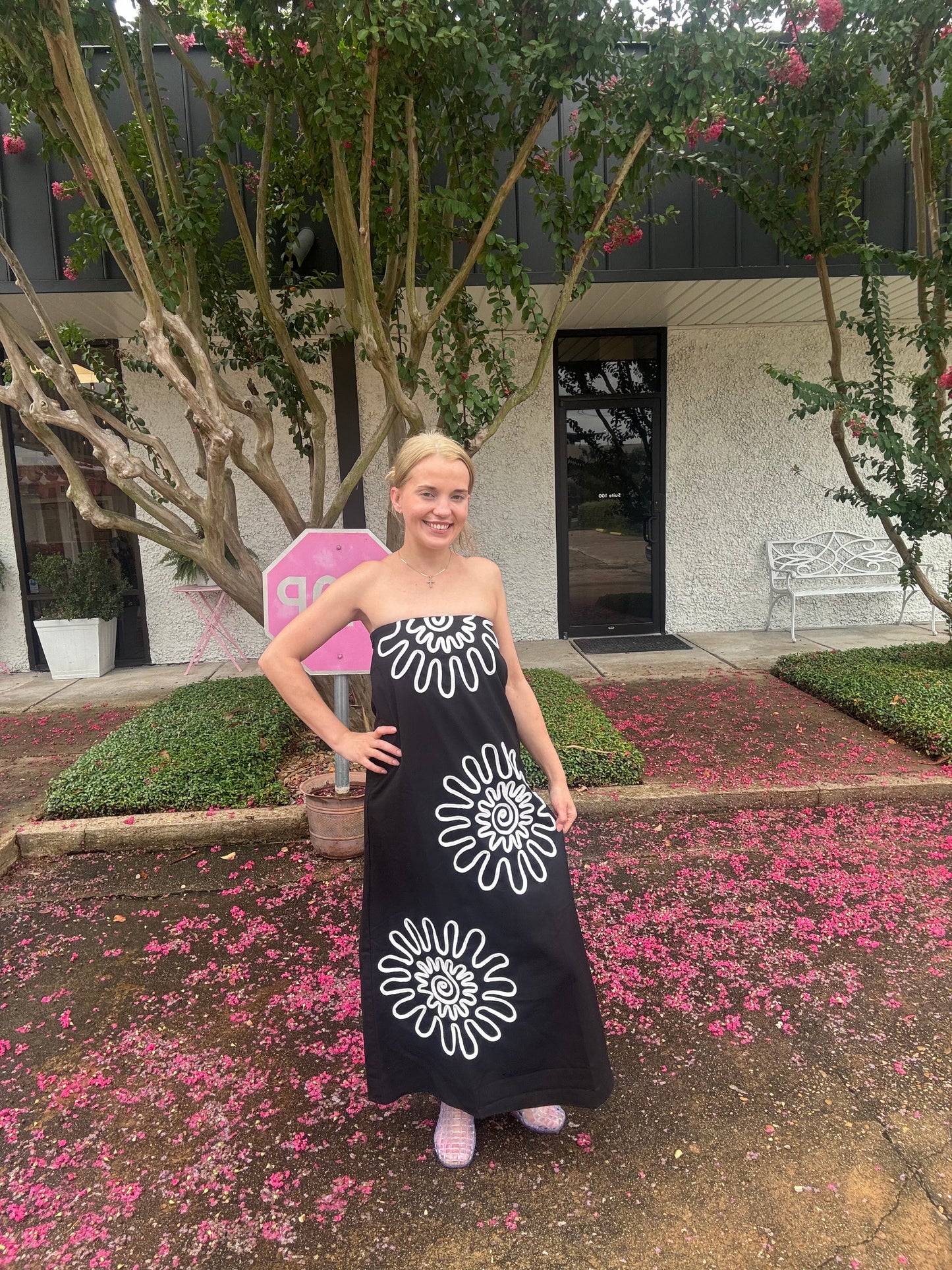 Needii Strapless Abstract Maxi Dress