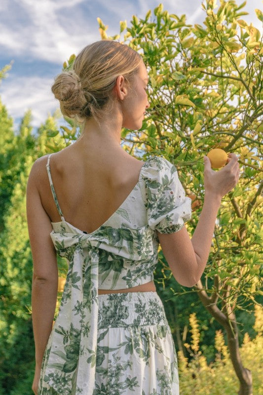 B. Right Botanical Print Cropped Top
