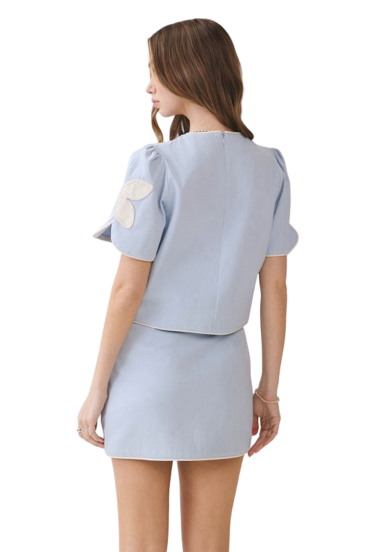 TCEC Appliqué Floral Short Puff Sleeve Structure Top
