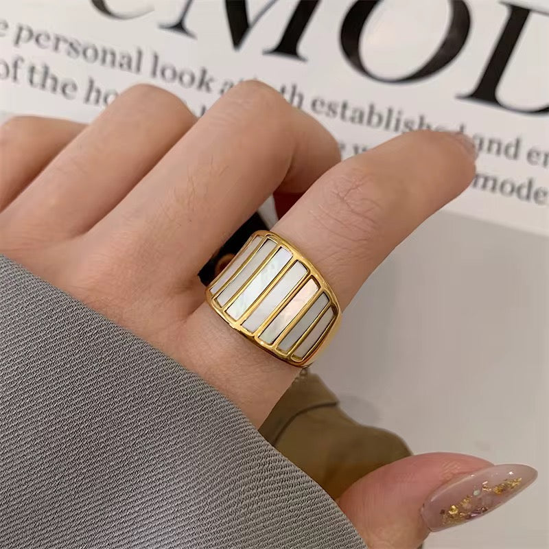 Rings- 18k Gold Plated Shell Statement  Ring