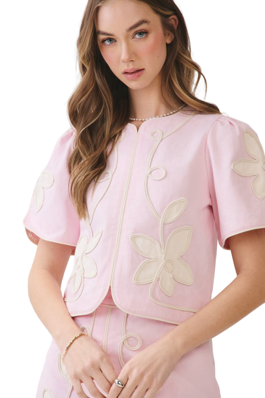 TCEC Appliqué Floral Short Puff Sleeve Structure Top