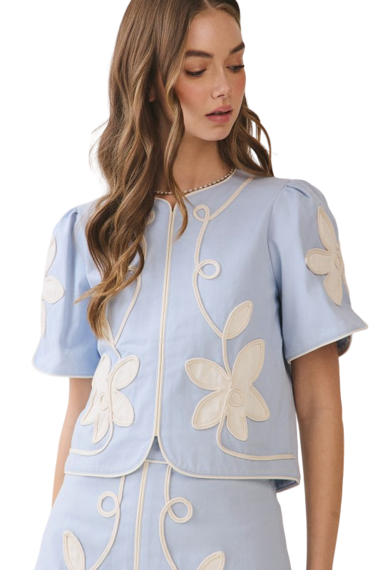 TCEC Appliqué Floral Short Puff Sleeve Structure Top
