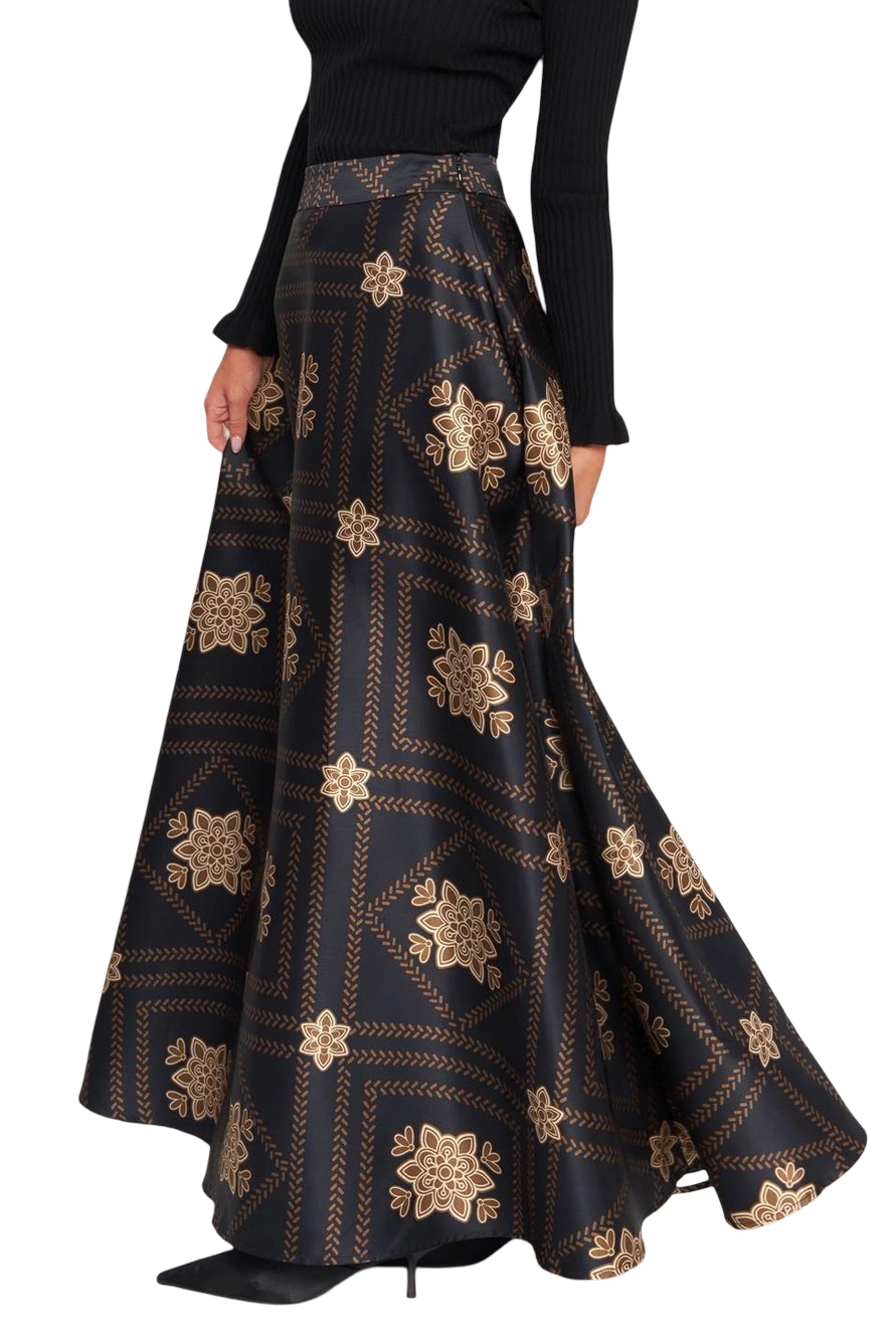 Apparel- Flying Tomato Pattern Woven Maxi Skirt