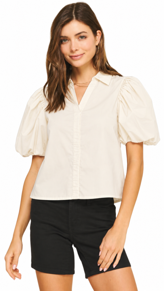 Blusa con escote en V, pliegues y mangas abullonadas