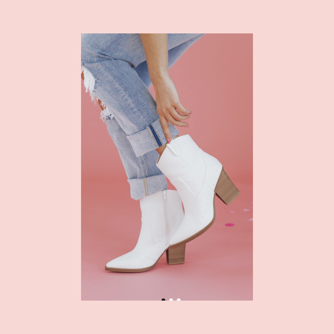 Mia 2025 white boots