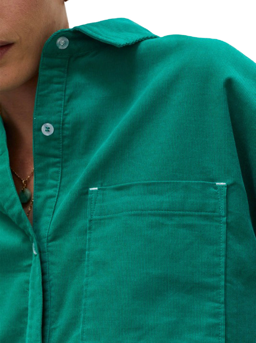Apparel- Crescent Lightweight Corduroy Classic Button Down Kelly Green