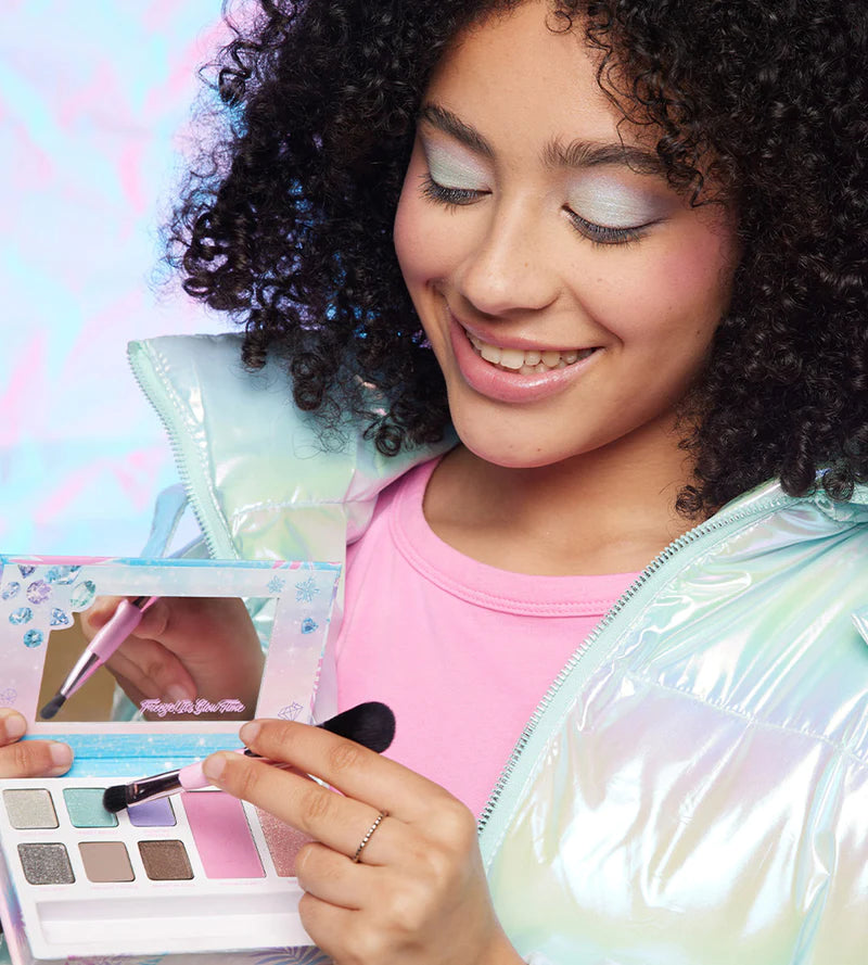 Face- Petite N Pretty Paradise On Ice Eyes And Cheeks Palette